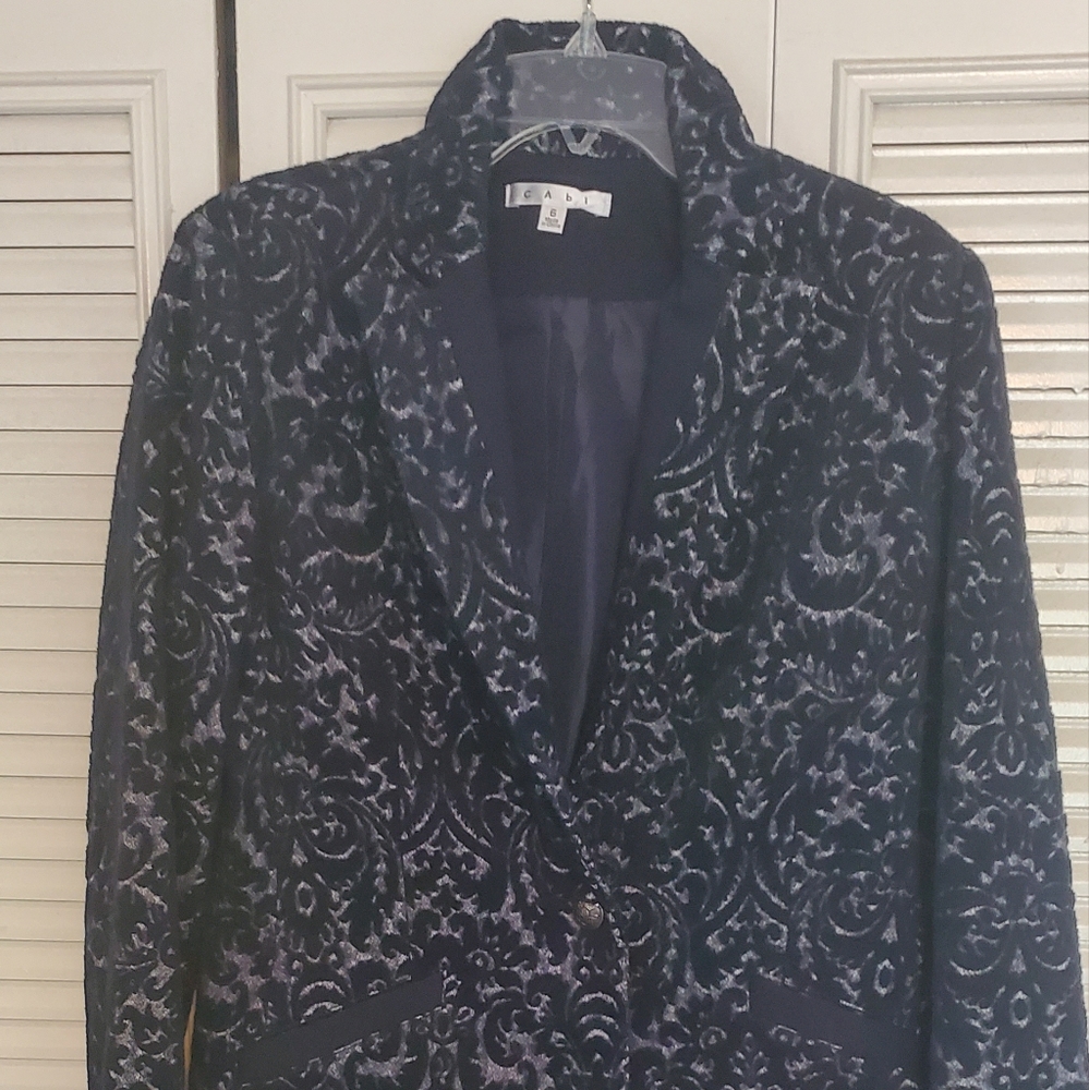 CAbi Jaquard jacket style #109 size 6 blue
